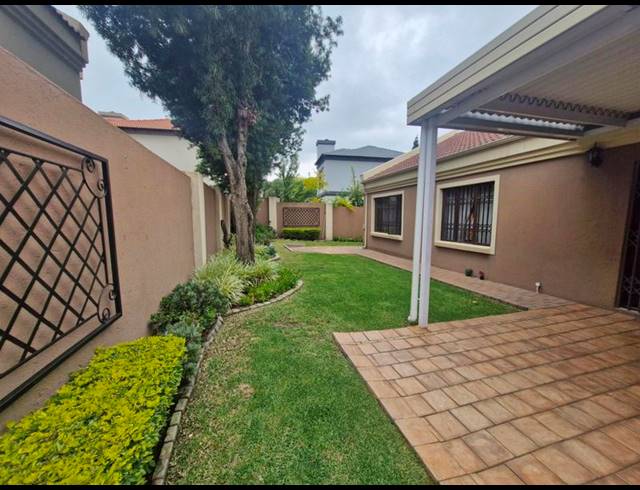 3 BEDROOM HOUSE FOR SALE IN COUNTRY VIEW